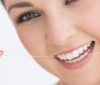 What methods of treatment are available for Charlotte area patients with a broken tooth?