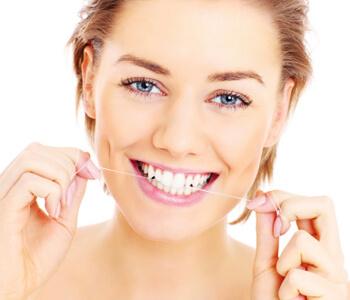Charlotte area dentist reviews the advantages of professional teeth whitening